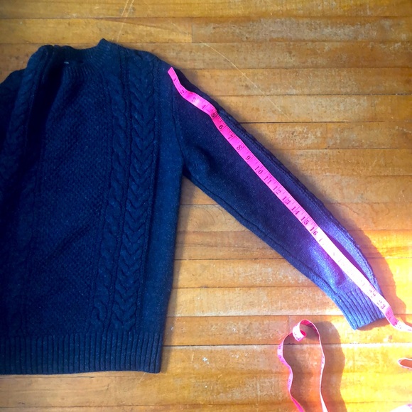 Gap Boys/Small Men’s Sweater - Picture 6 of 6
